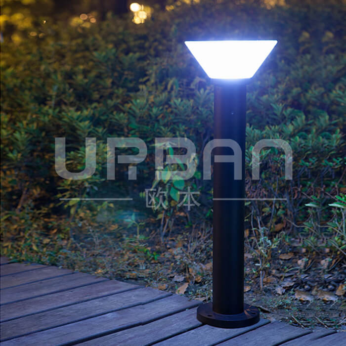 Solar Lawn Light - 4.5W Solar Lawn Light